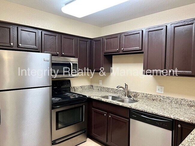 Foto del edificio - 13095 W Cedar Dr