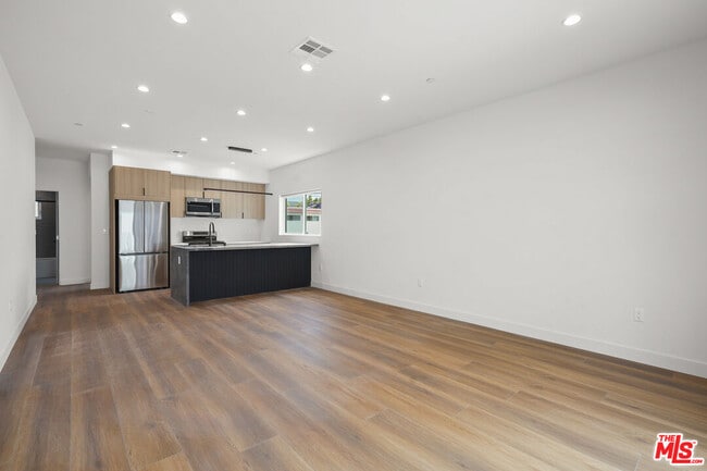 Foto del edificio - 4525 W 17th St