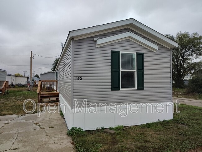 Building Photo - 24 Erin Ln