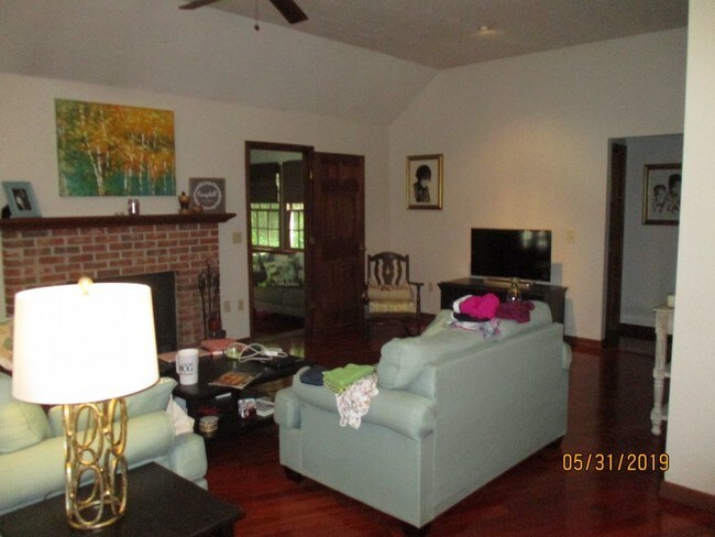 Building Photo - Charming 3/2 in Founders Hill PENDING LEASE
