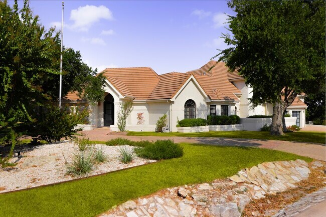 Building Photo - 21 Cousteau Ln