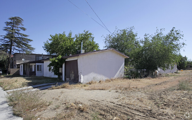 Building Photo - 38636 10th St