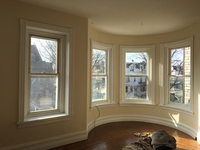 Building Photo - 163 DOUGLASS St