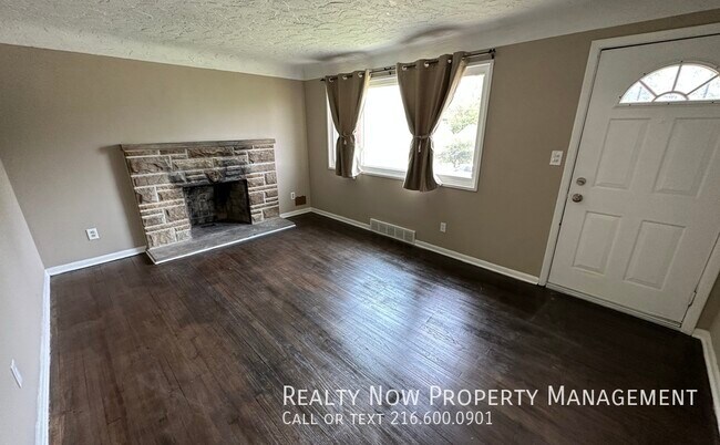 Building Photo - Single Family Home