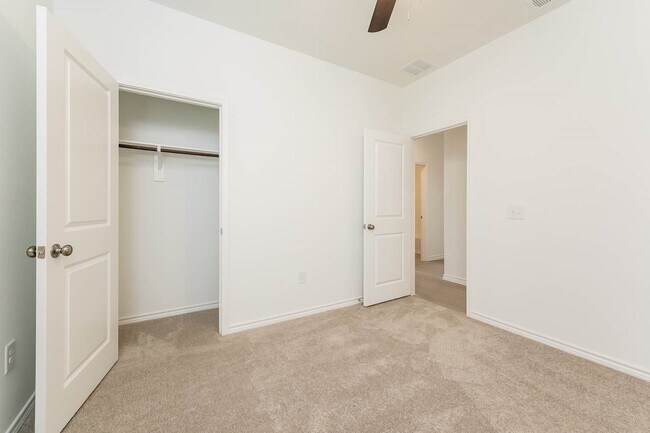 Foto del edificio - 16326 Vivid Creek Ct