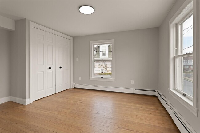 Foto del edificio - 138 N Union St
