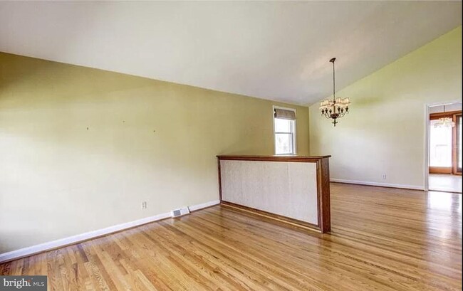 Foto del edificio - 2930 N Wales Rd