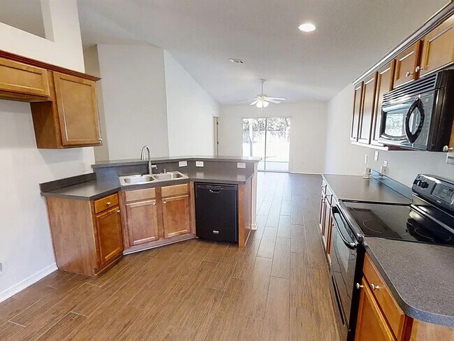 Foto del edificio - 4888 Makenna Cir