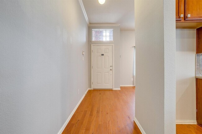Foto del edificio - 1721 Castle Creek Dr