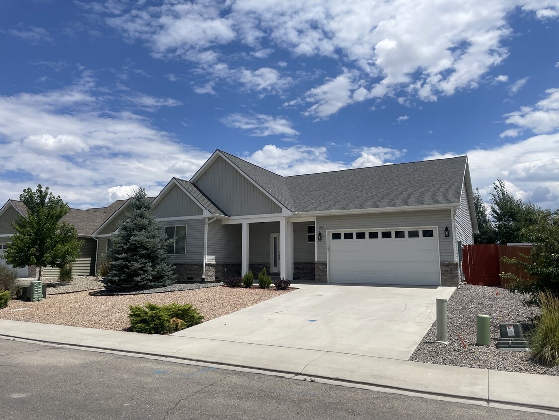 Foto principal - 1312 Fivemile Creek Ave