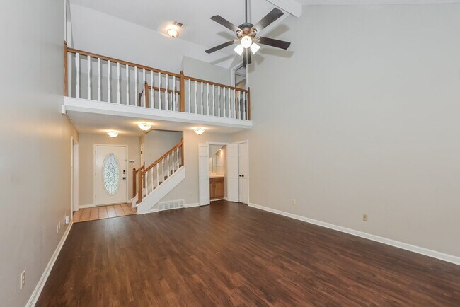 Foto del edificio - 1960 Maple Creek Dr