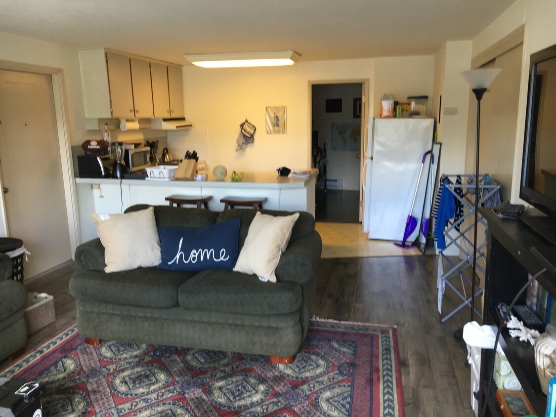 4735 Ravenna Ave NE, Seattle, WA 98105 Apartments in Seattle, WA