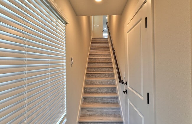 Foto del edificio - Brand New Luxury Townhomes