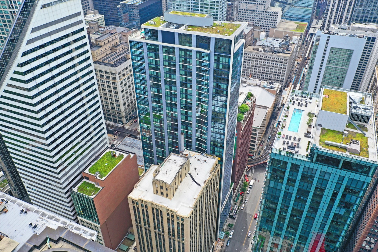 73 East Lake - 73 East Lake