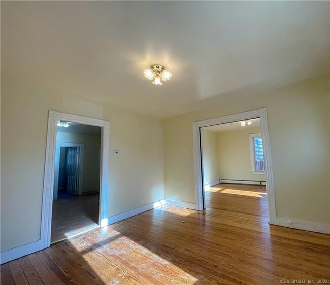 36 Wolcott Ave Unit 1, Torrington, CT 06790 Room for Rent in