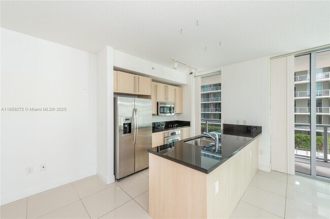Foto del edificio - 79 SW 12th St