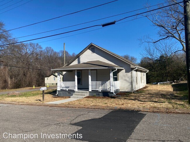 Building Photo - 3 br, 1 bath House - 924 First Street