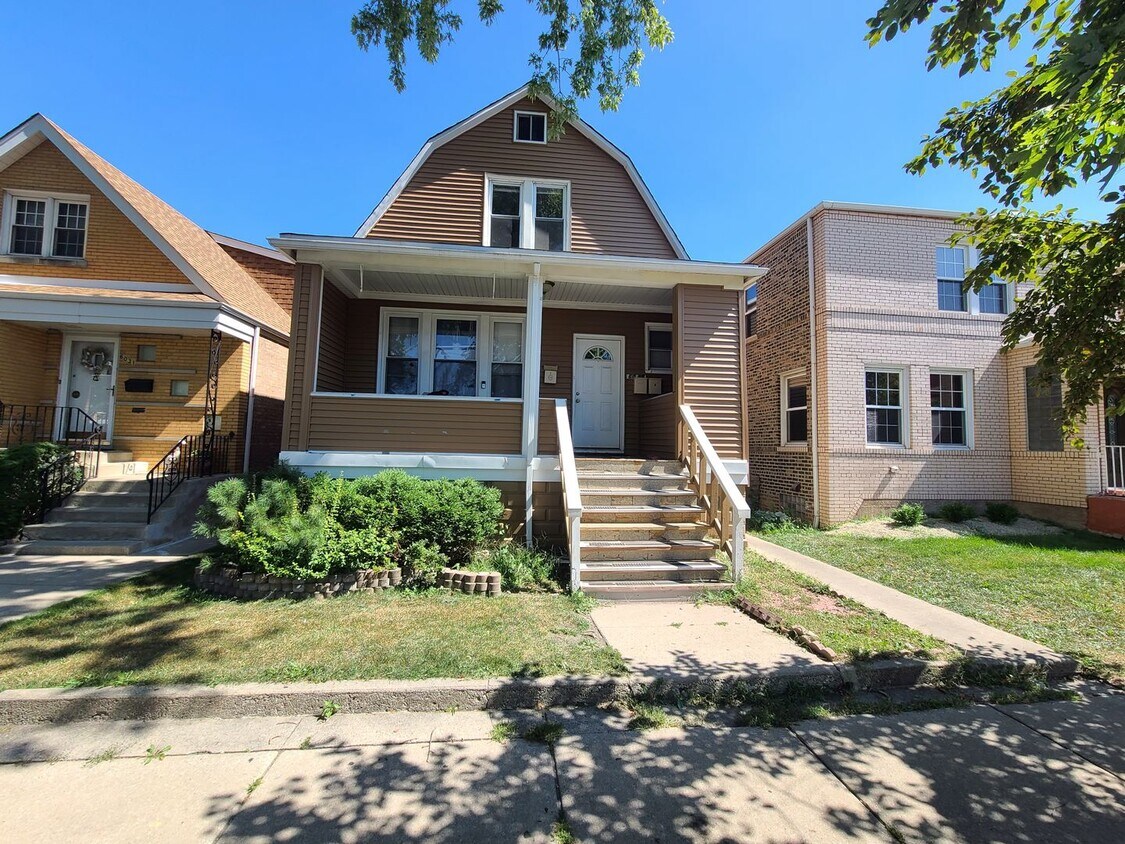 Primary Photo - 6035 S Karlov Ave