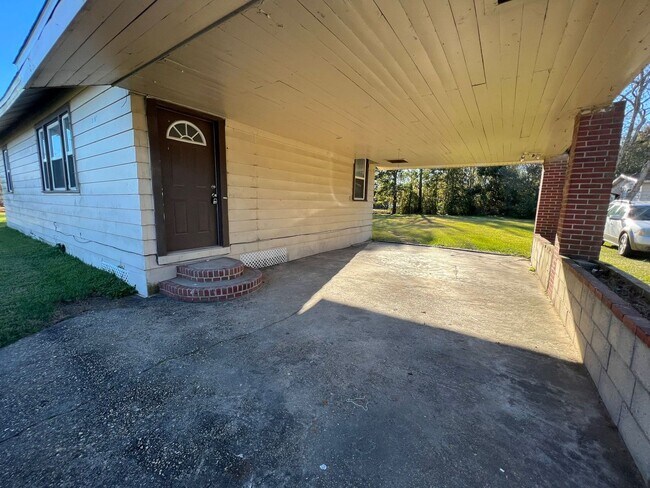 Building Photo - Cantonment - 3 Bedroom, 2 Bathroom