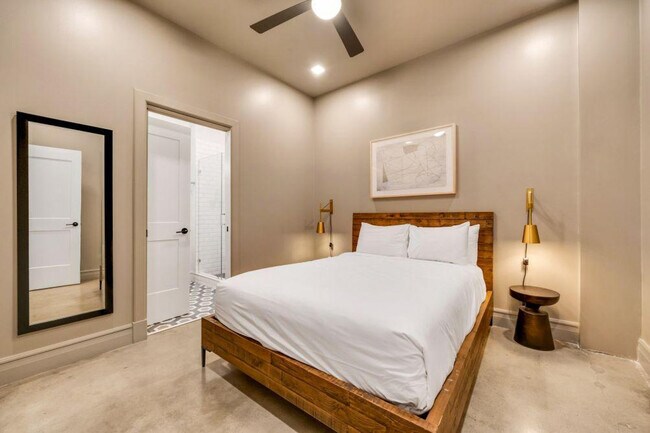 Foto del edificio - 505 E Travis St