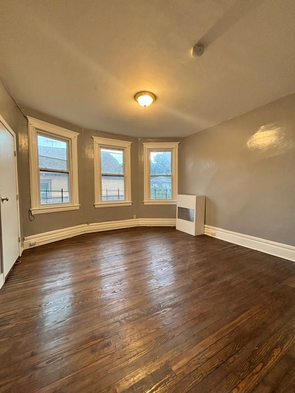 Foto del edificio - 105 Brookside Ave