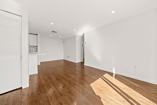 Foto del edificio - 336 Adams St