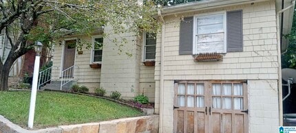 Building Photo - 5705 6th Ct S
