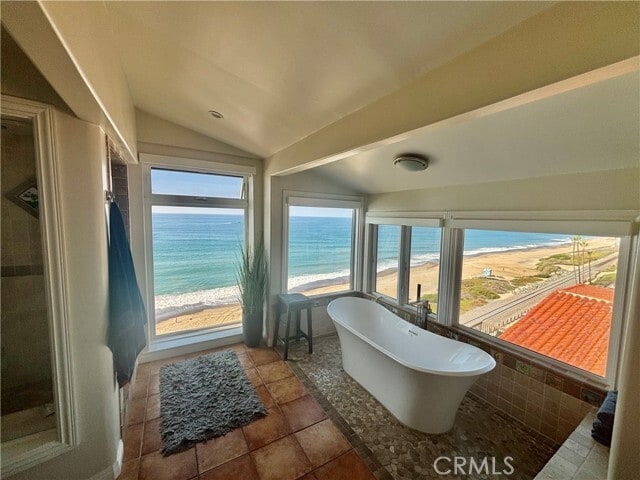 Building Photo - 268 Avenida Montalvo