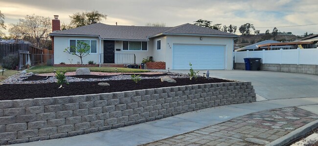 Building Photo - Beautiful El Cajon House