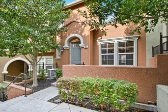 Building Photo - 554 Altino Blvd