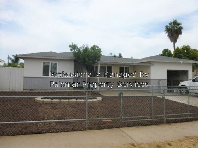 Building Photo - 613 N Midway Dr
