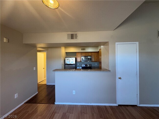 Foto del edificio - 7255 W Sunset Rd