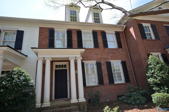 Foto del edificio - 6 Benefit St NW