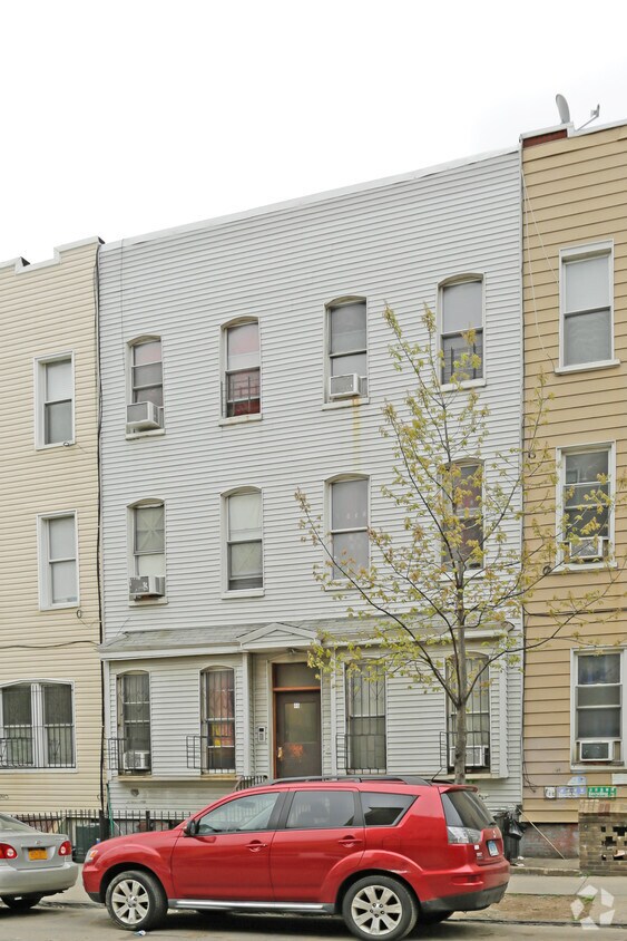 Building Photo - 40 Starr St