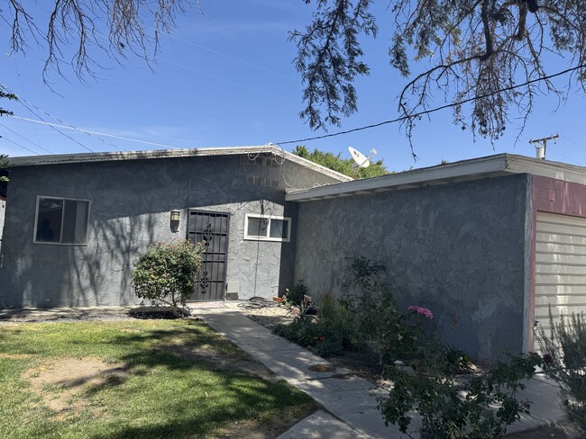 Building Photo - 68080 Durango Rd