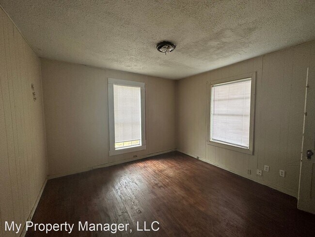 Building Photo - 3 br, 1 bath House - 311 W. 69th Street