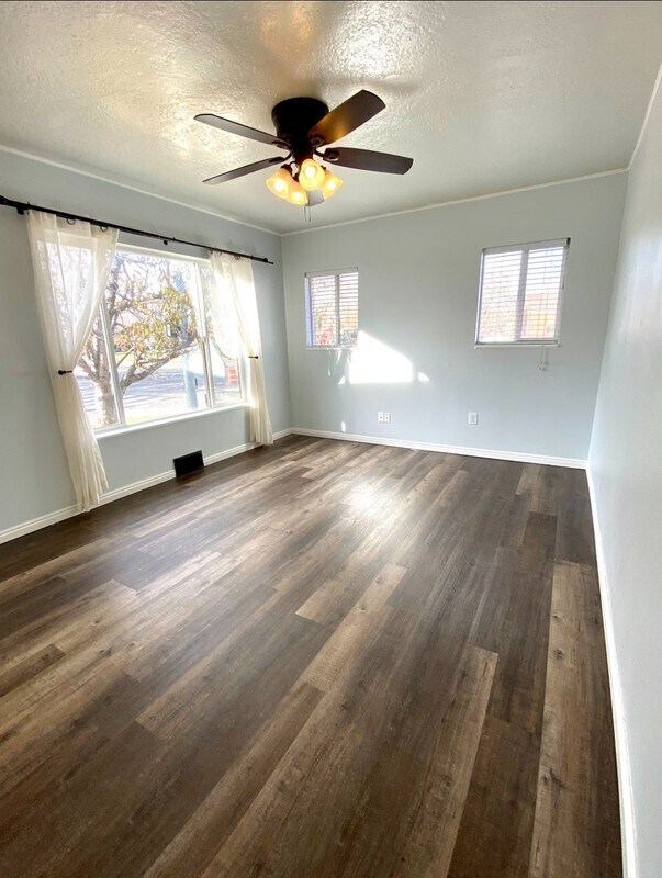 Building Photo - 290 N 100 E