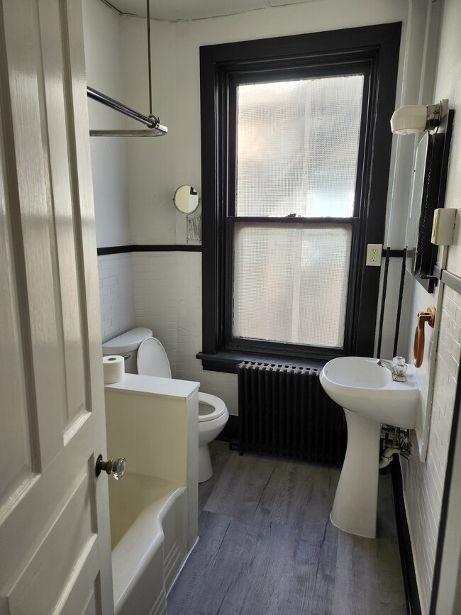 Foto del edificio - 1627 N 2nd St