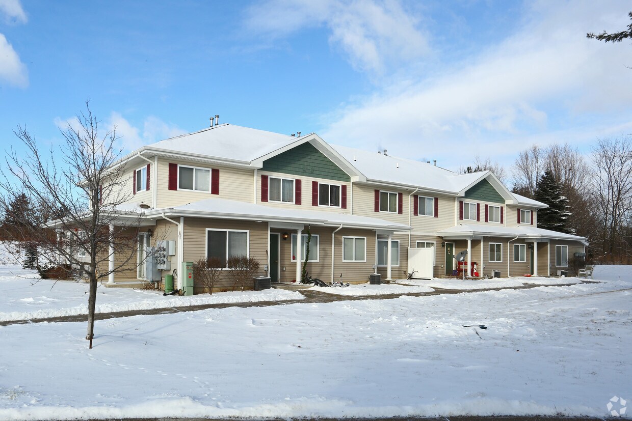 Foto principal - Green Park Townhomes