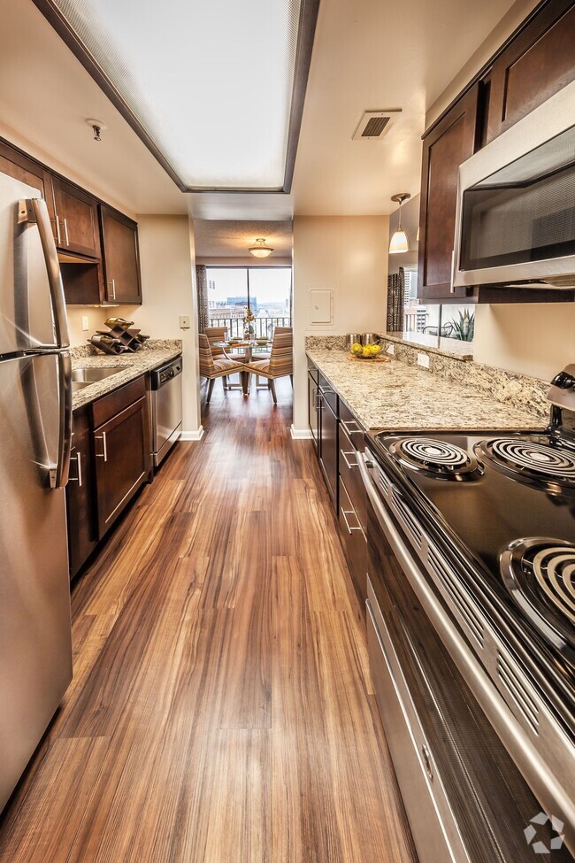 Modern Specious Kitchen - One Lytle Place