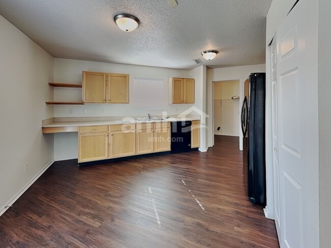 Foto del edificio - 6887 Merritt Ridge Way