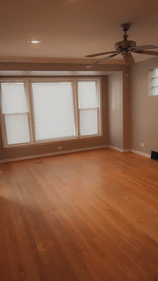 Living Room - 12435 S Yale Ave