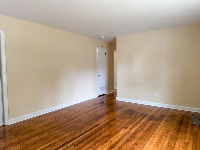 Foto del edificio - 1409 Peterson Mill Rd