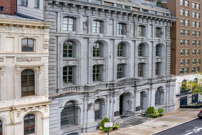 Building Photo - The Bank Building