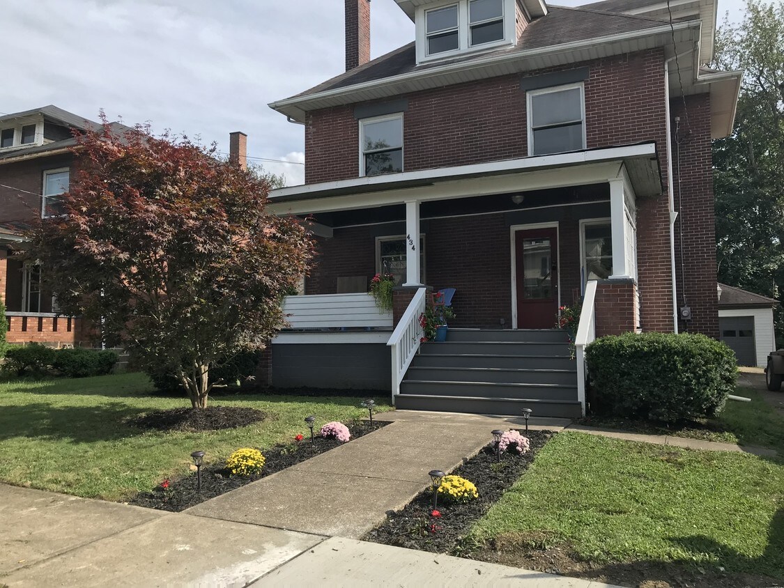 Building Photo - 434 East Winter Avenue