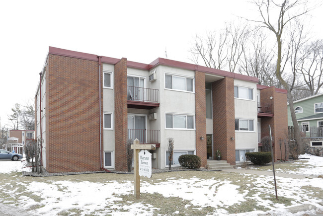 Building Photo - Wayzata Terrace Apartments