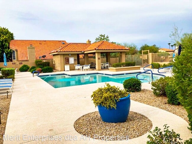 Building Photo - 3 br, 2.5 bath House - 9276 E SUTTON DR