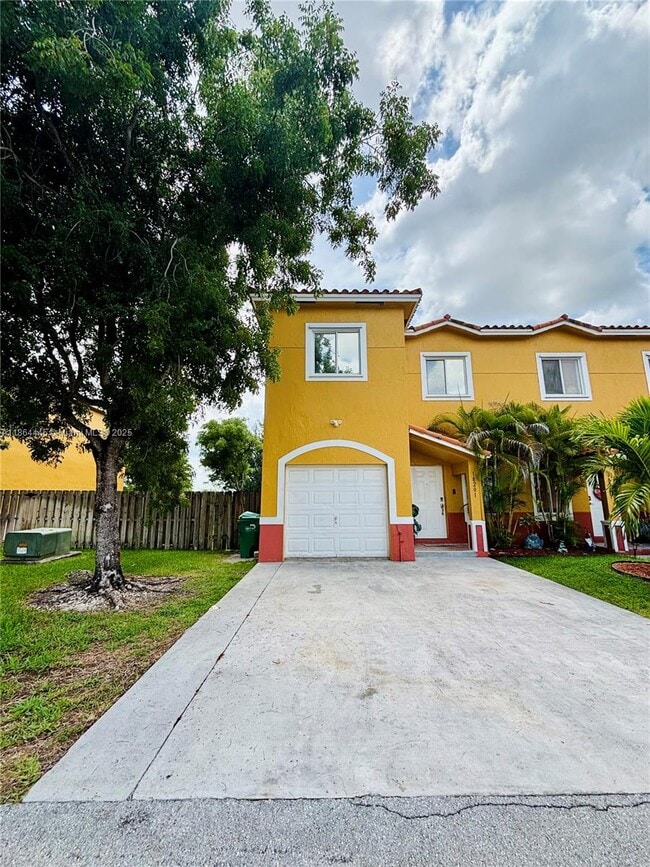 Building Photo - 18201 SW 108th Pl