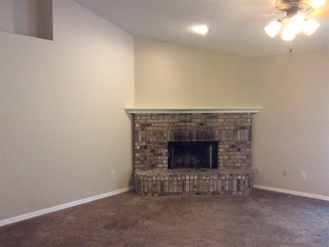 Building Photo - 1533 Coluso Drive