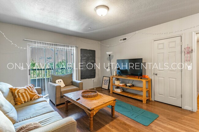 Foto del edificio - 843 E 620 N St